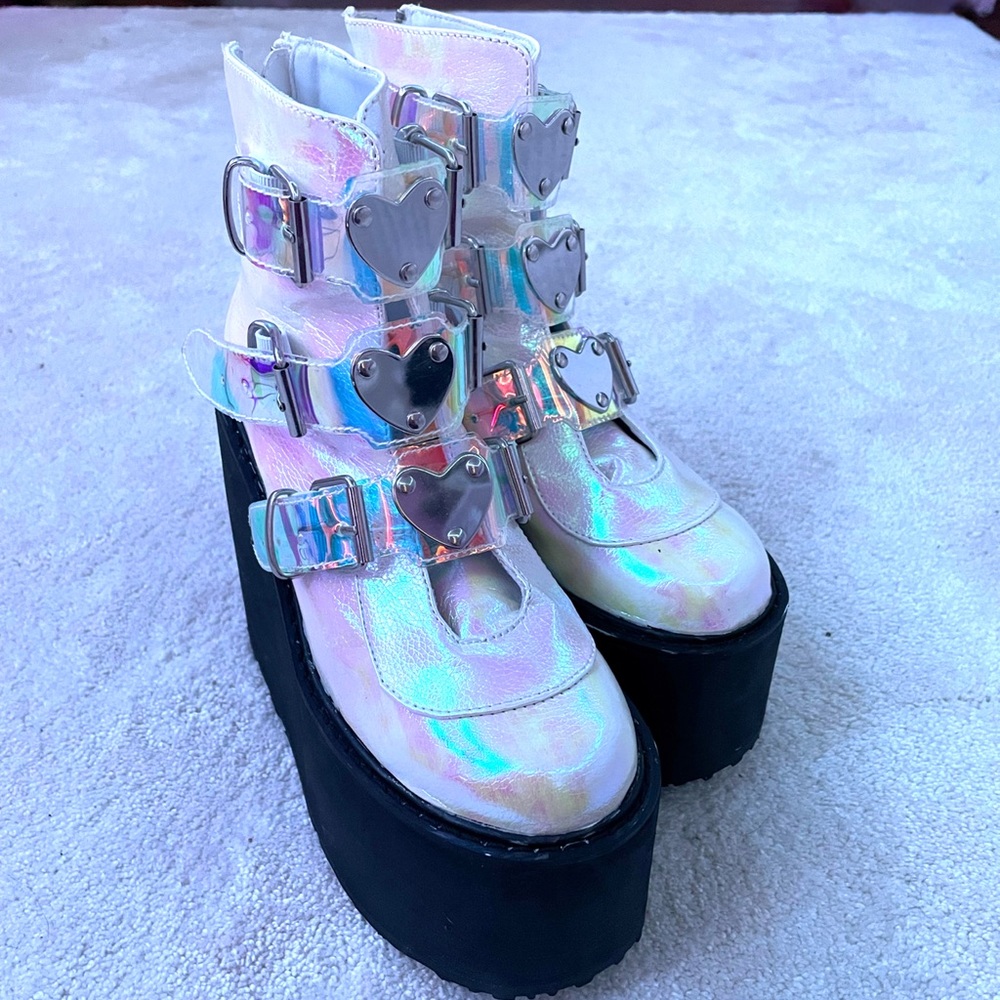 Heart Demonia Boots
